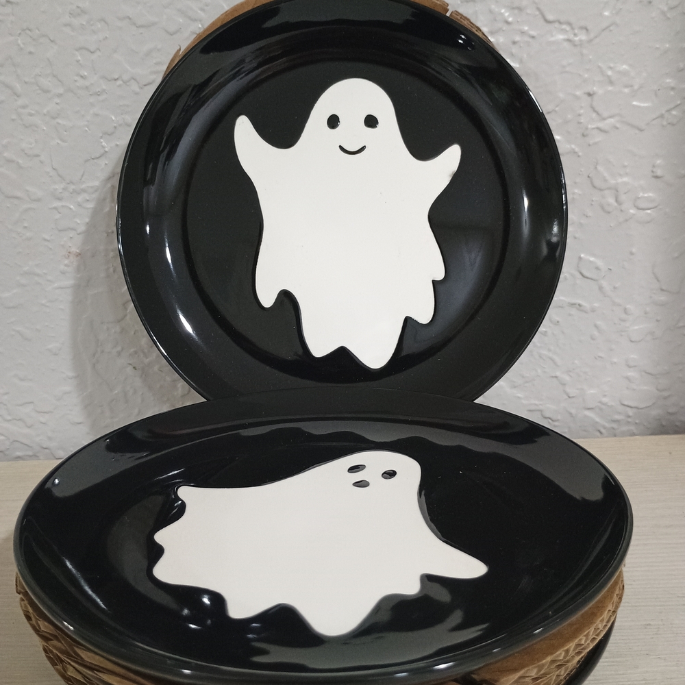 Ghost Design Black Plates